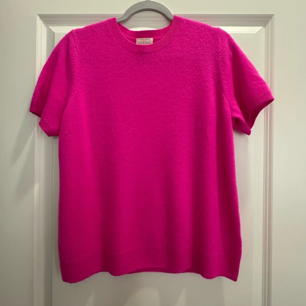 Vibrant Pink Short Sleeve Sweater - Picture 3 of 7